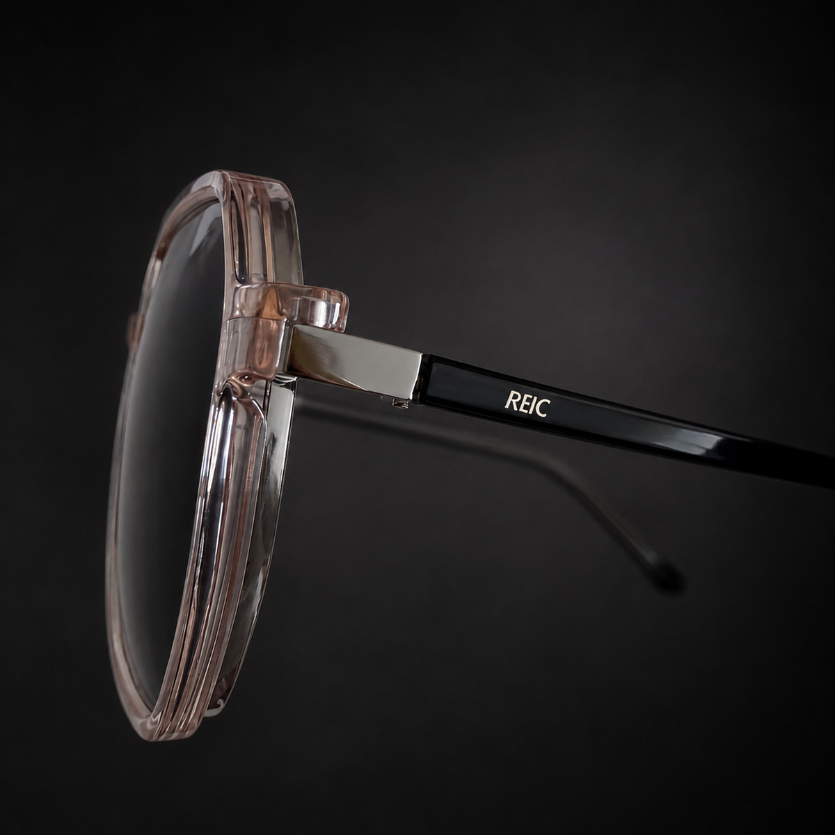 R26 Horizon — Silver and Black Magnetic Clip-On Eyewear